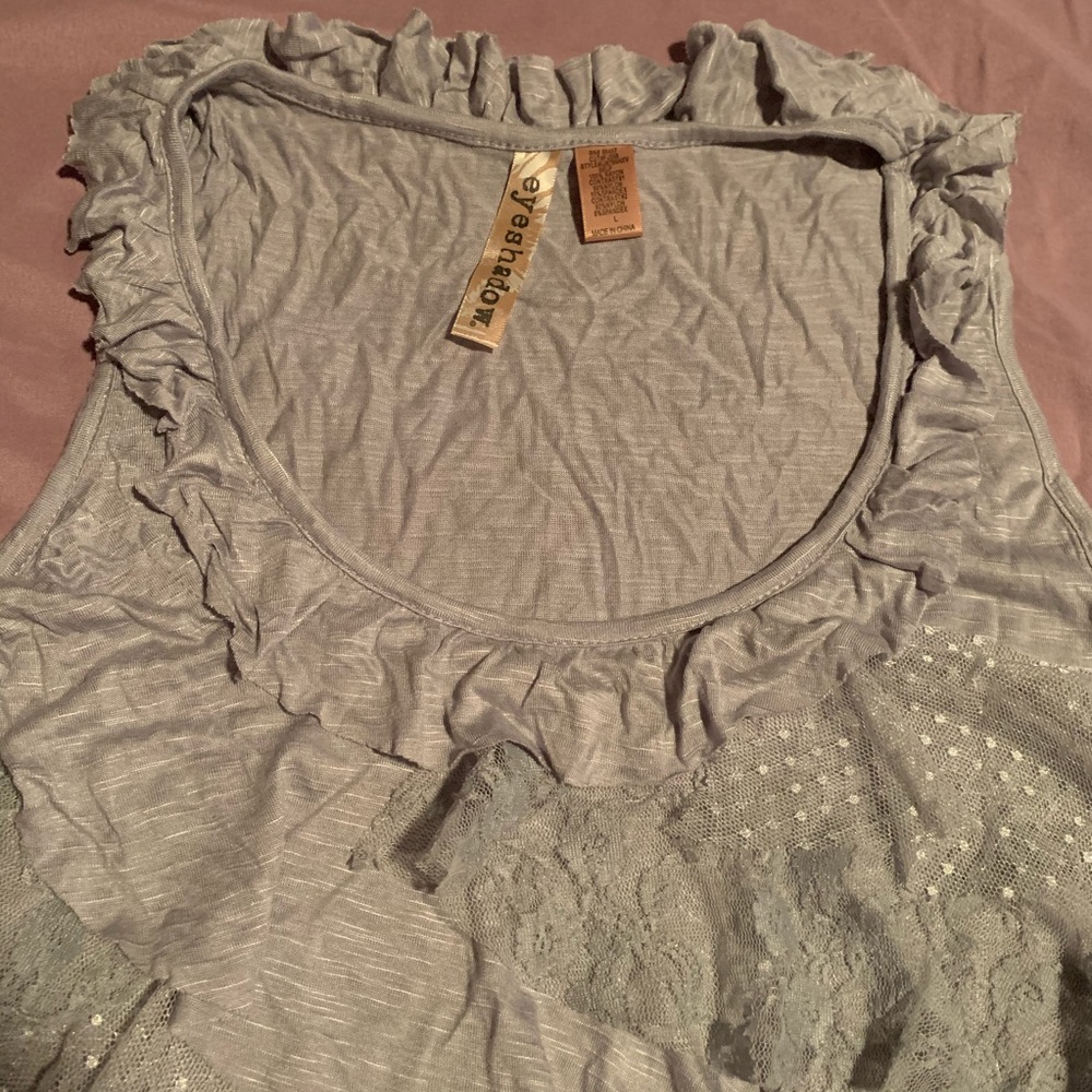 Cute Tank Ruffles & Lace - Picture 2 of 6